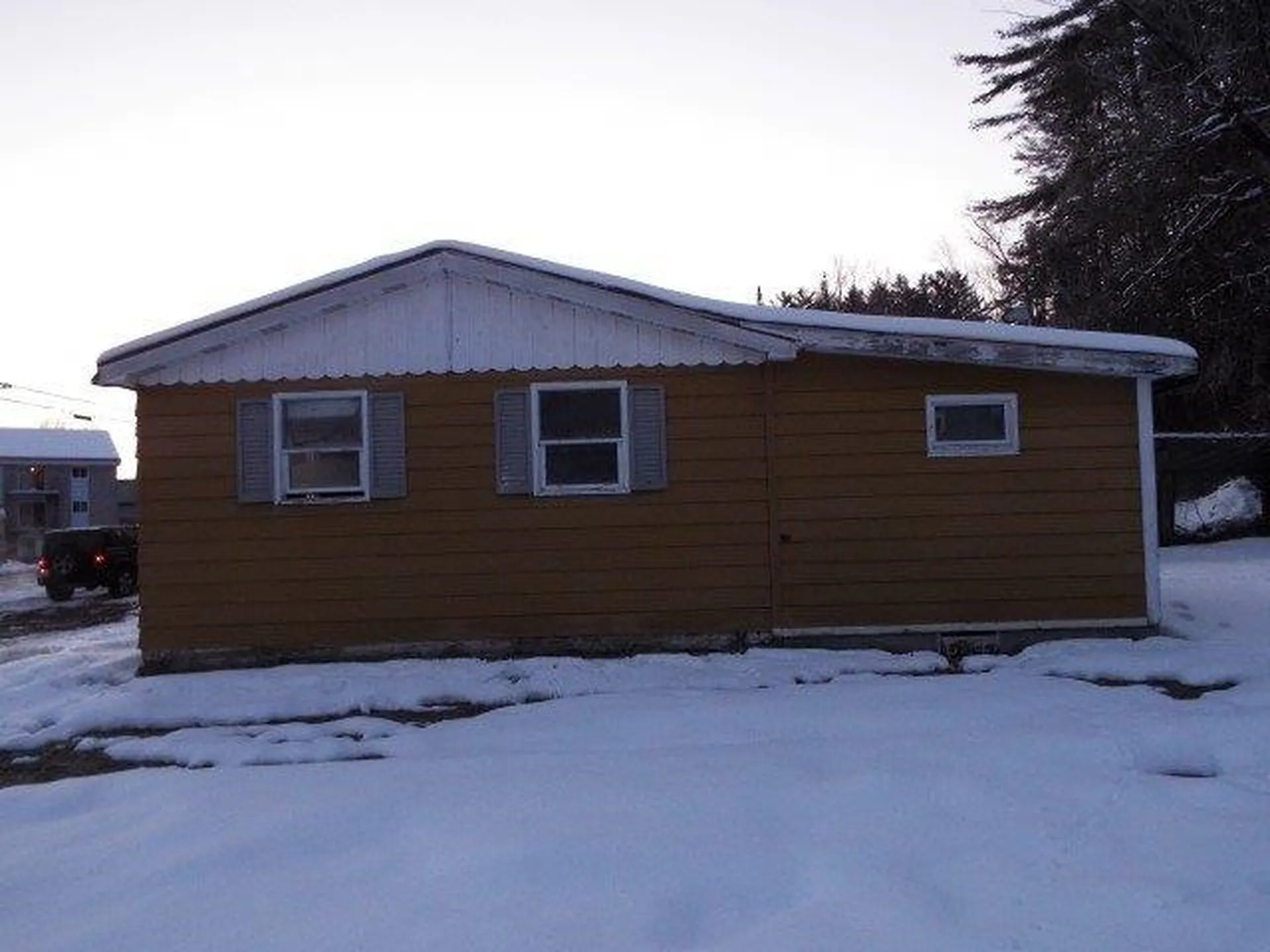 88 Union Street Whitefield NH 03598