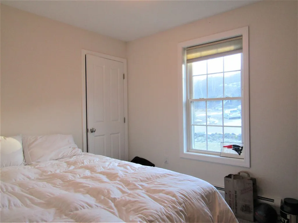 5 Echo Valley Road Deerfield NH 03037