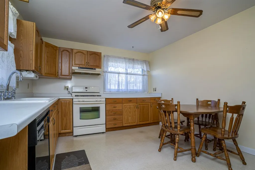 22 Applevale Drive Dover NH 03820