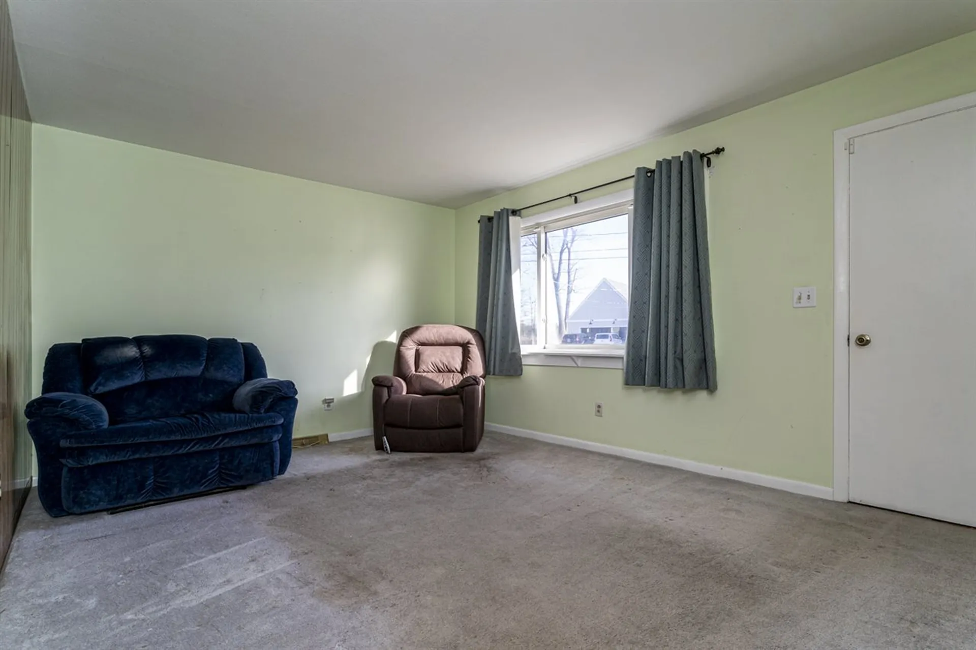 22 Applevale Drive Dover NH 03820