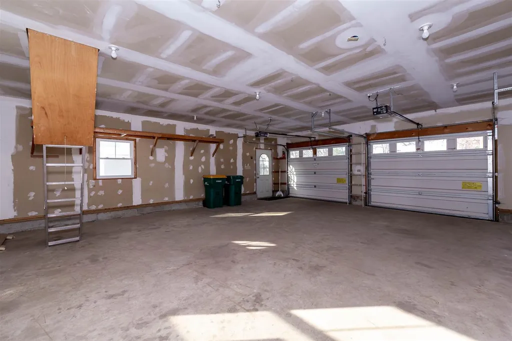 32 Dodge Street Rochester NH 03867