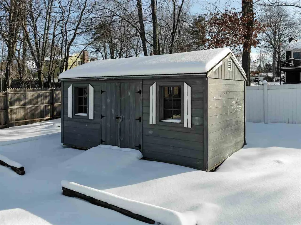 32 Dodge Street Rochester NH 03867