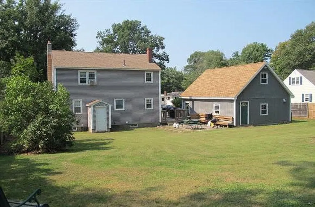 32 Dodge Street Rochester NH 03867