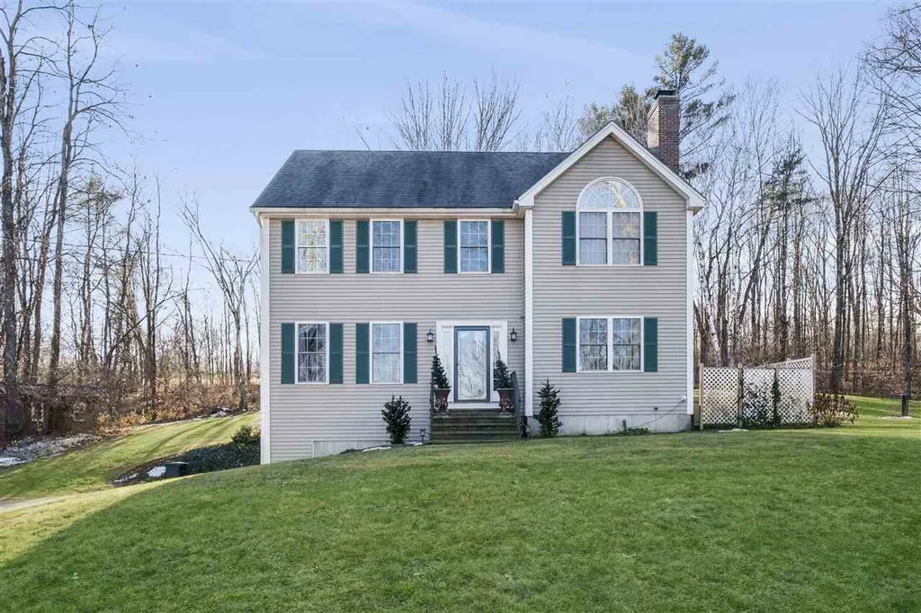 47 Wethersfield Drive Northfield NH 03276