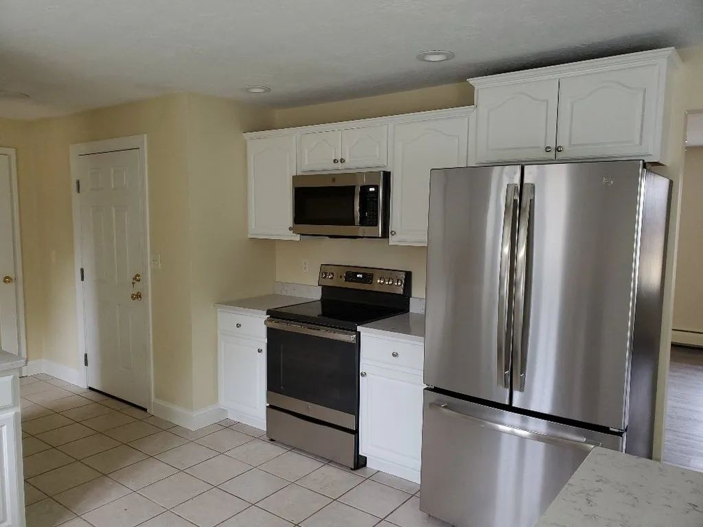 23 Woodland Drive Belmont NH 03220