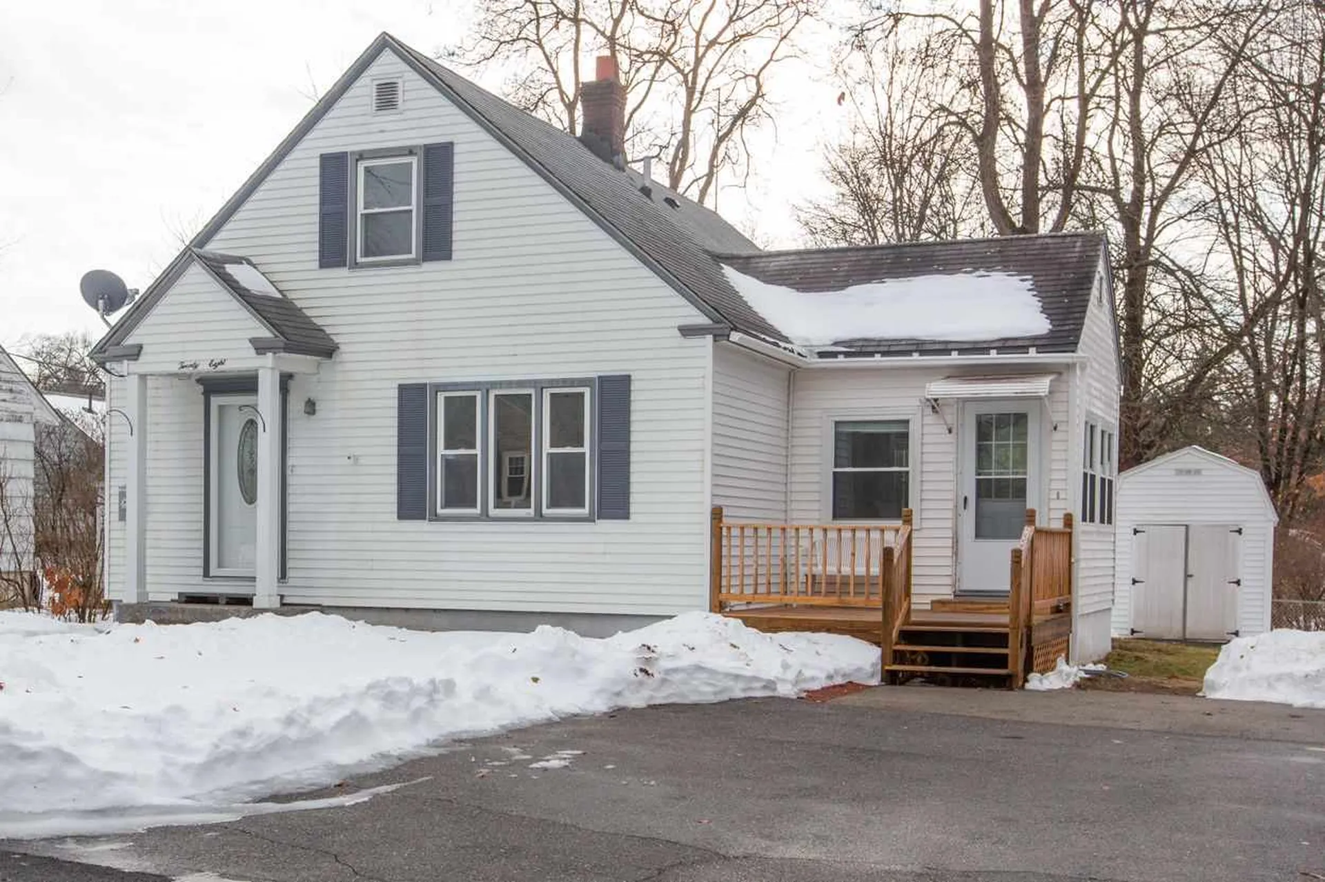 28 Stevens Street Nashua NH 03060