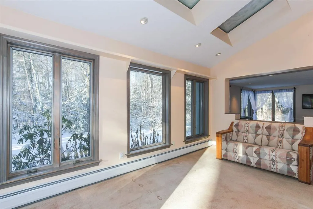 30 Gerrish Drive Nottingham NH 03290