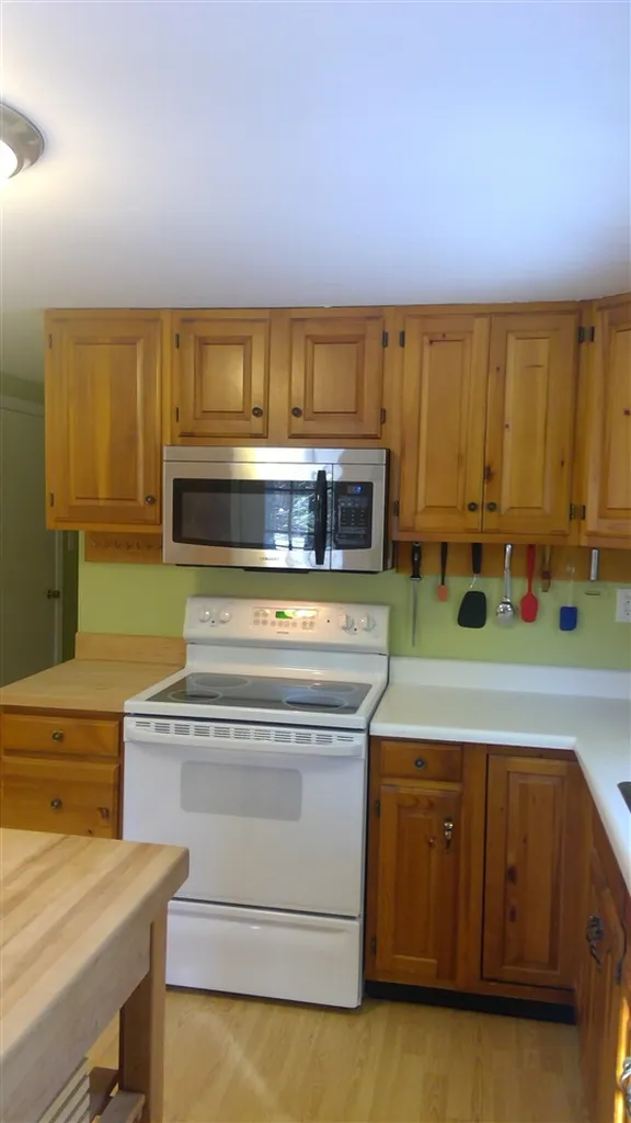 133 Canaan Road Strafford NH 03884