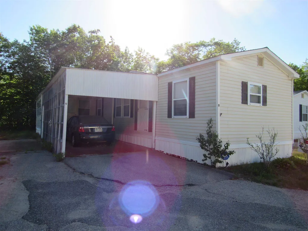 141-9 Lancaster Road Gorham NH 03581