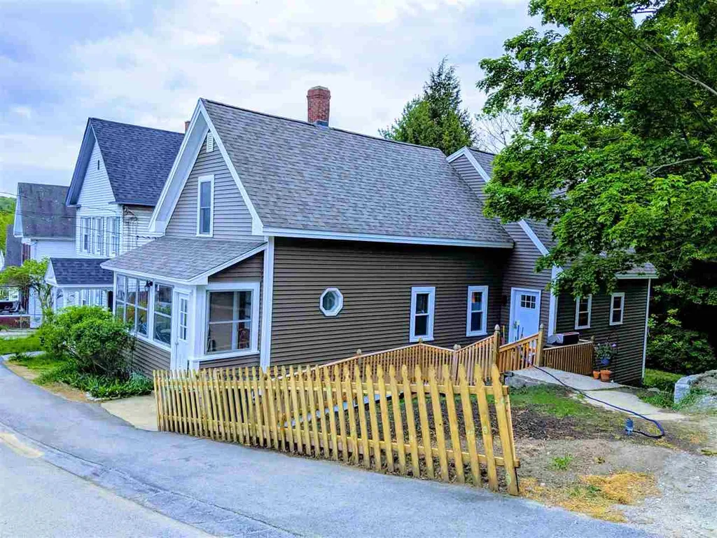 15 Kimball Street Pembroke NH 03275