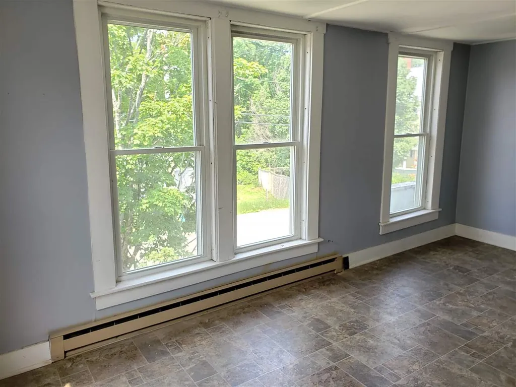 12 Maple Street Orleans VT 05860