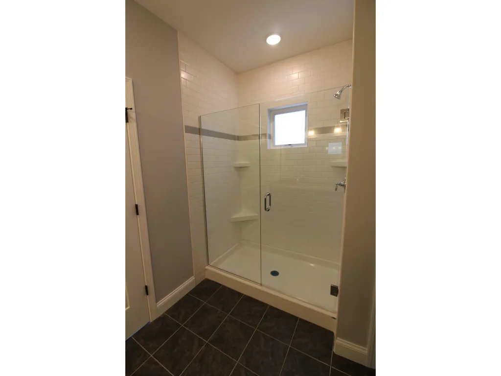 77 Ledge Way South Burlington VT 05403