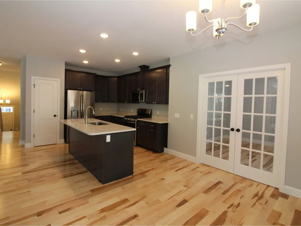 77 Ledge Way South Burlington VT 05403