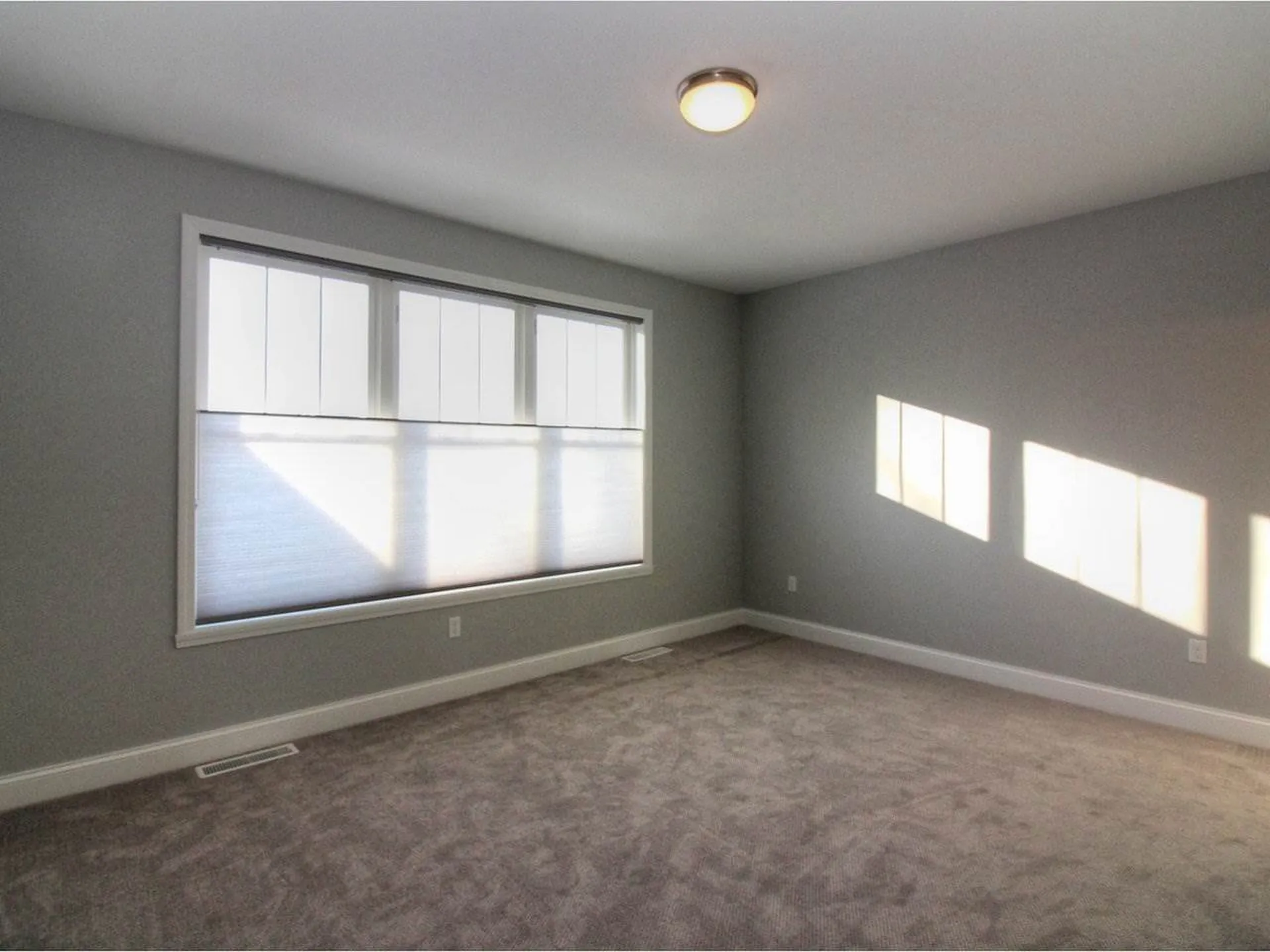 77 Ledge Way South Burlington VT 05403