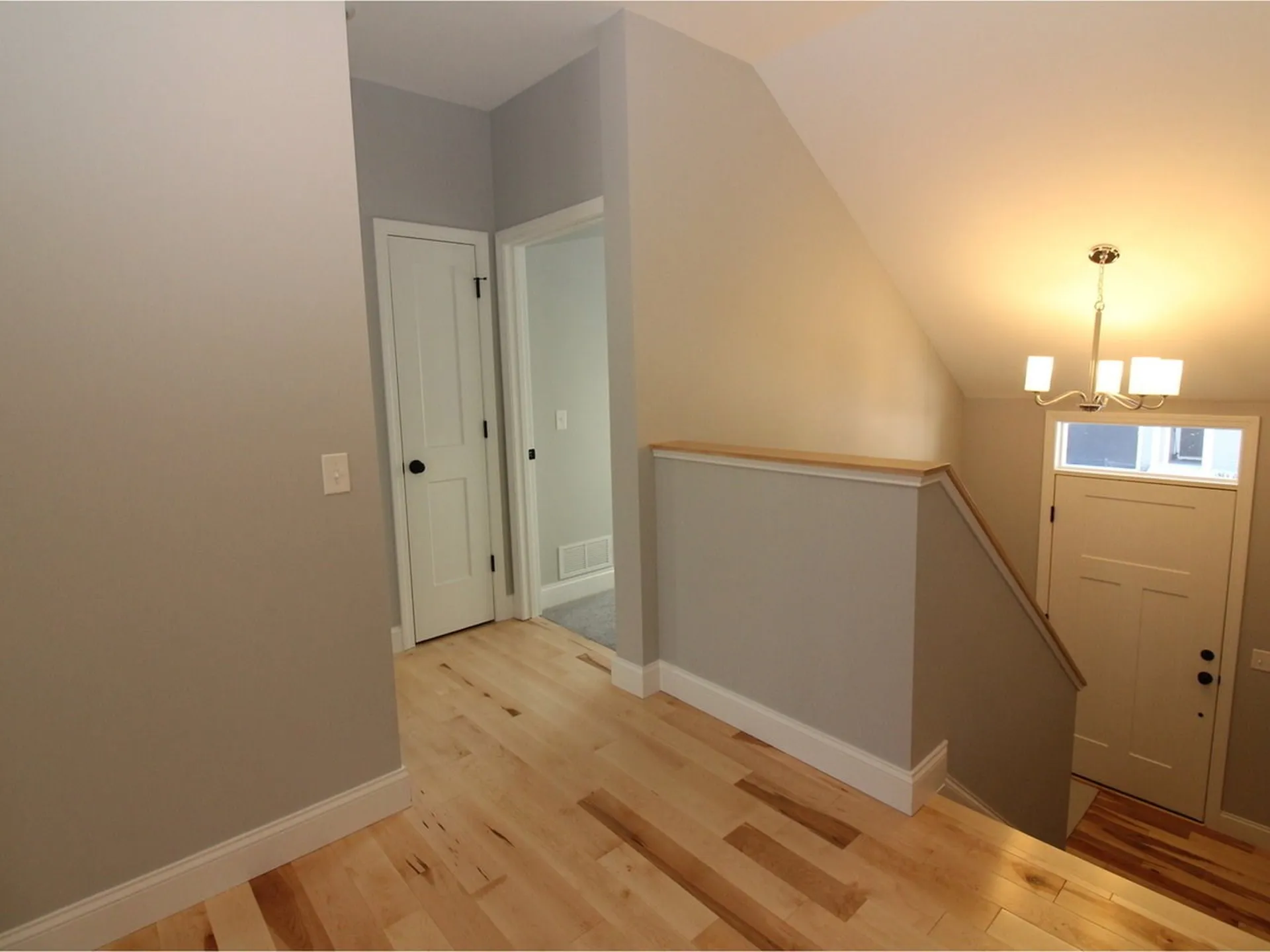77 Ledge Way South Burlington VT 05403