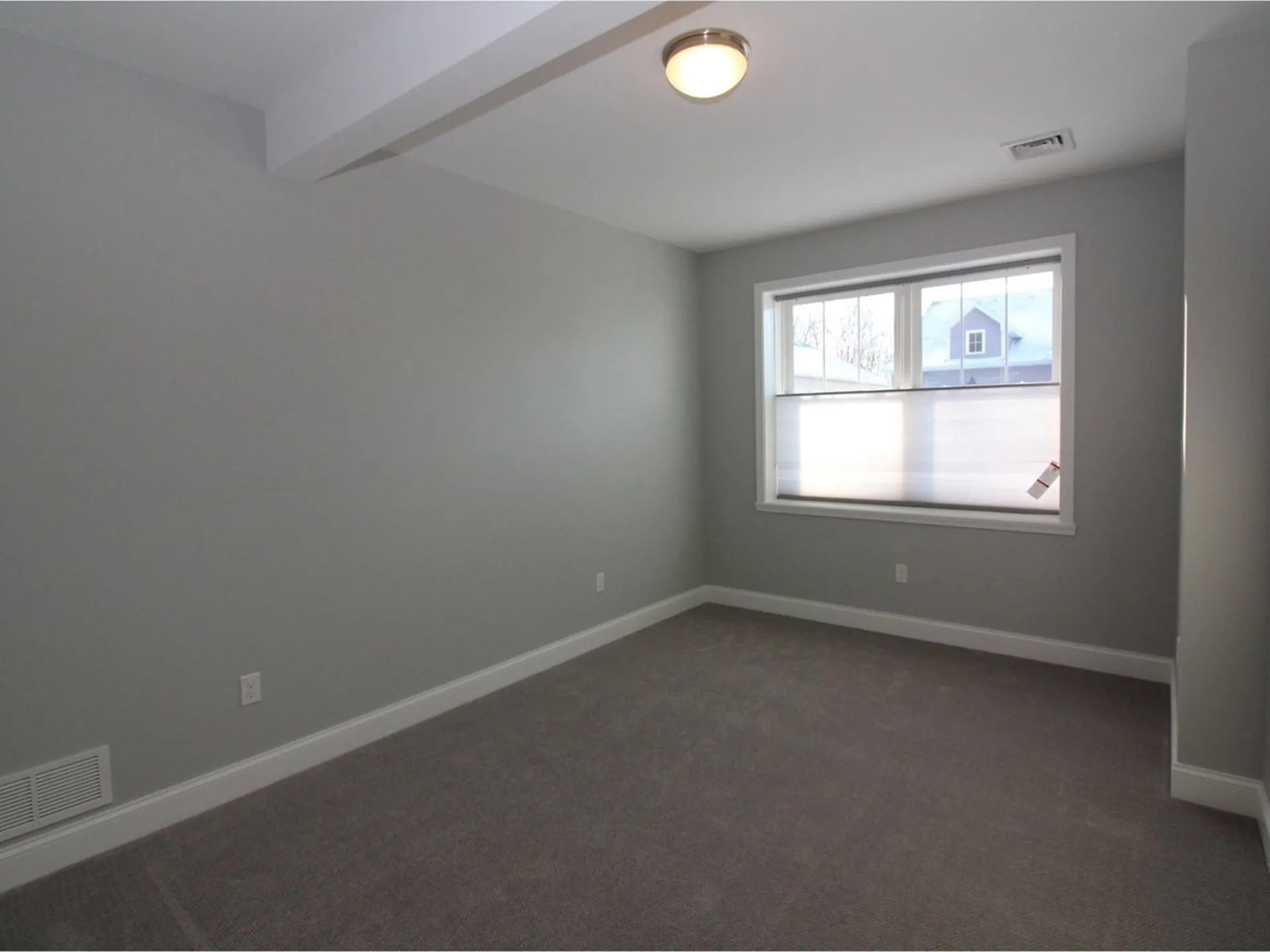 77 Ledge Way South Burlington VT 05403