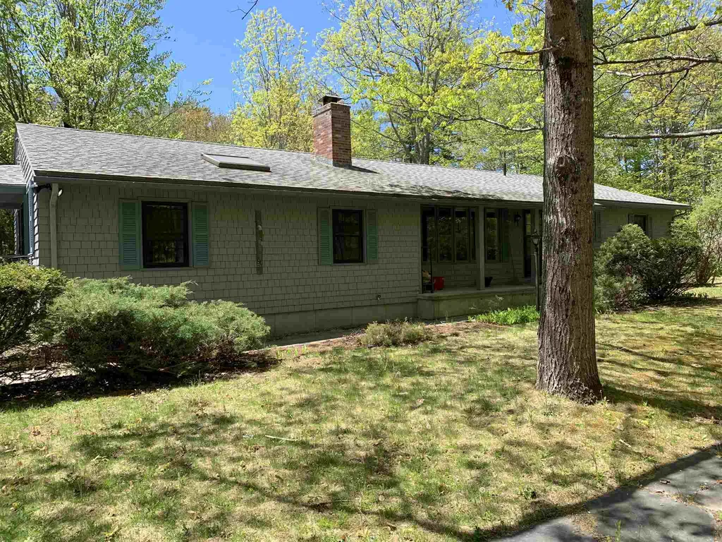 164 Mcmanus Road Wolfeboro NH 03894