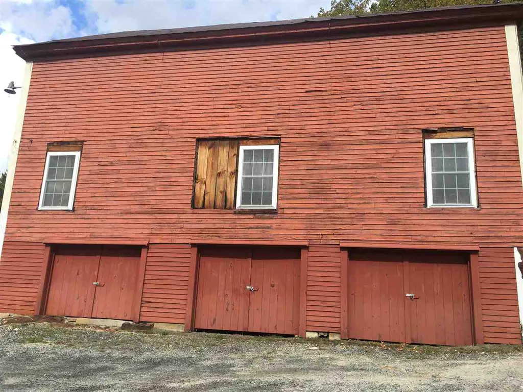 15 East Main Street Warner NH 03278