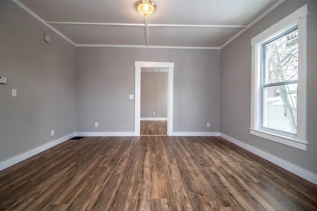 43 Walnut Street Rochester NH 03867