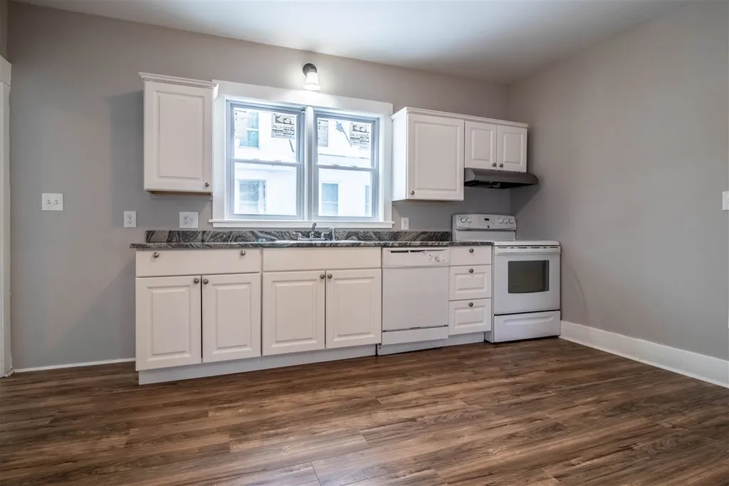 43 Walnut Street Rochester NH 03867
