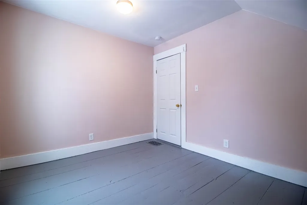 43 Walnut Street Rochester NH 03867