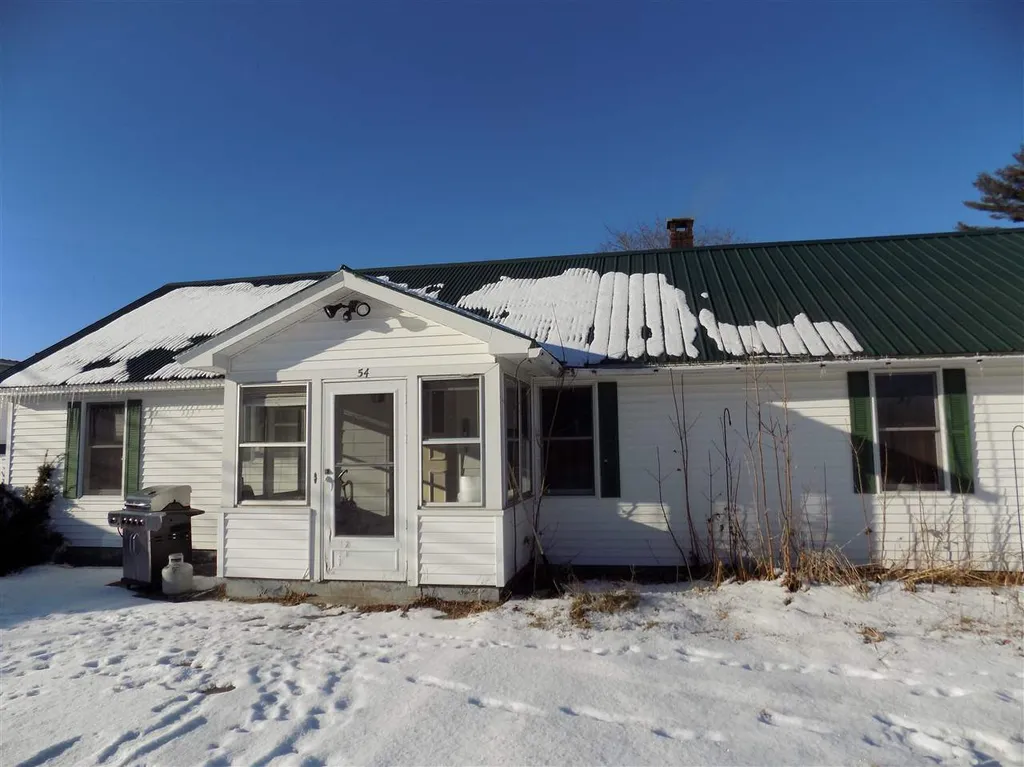 54 Hobbs Street Conway NH 03818