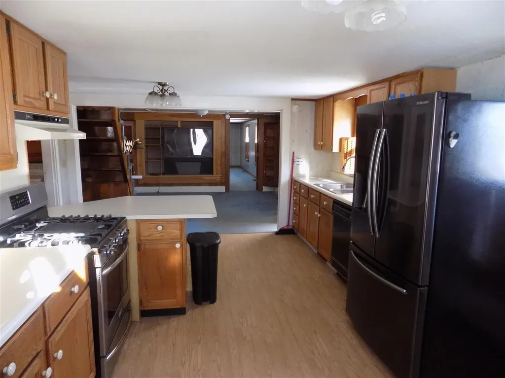 54 Hobbs Street Conway NH 03818