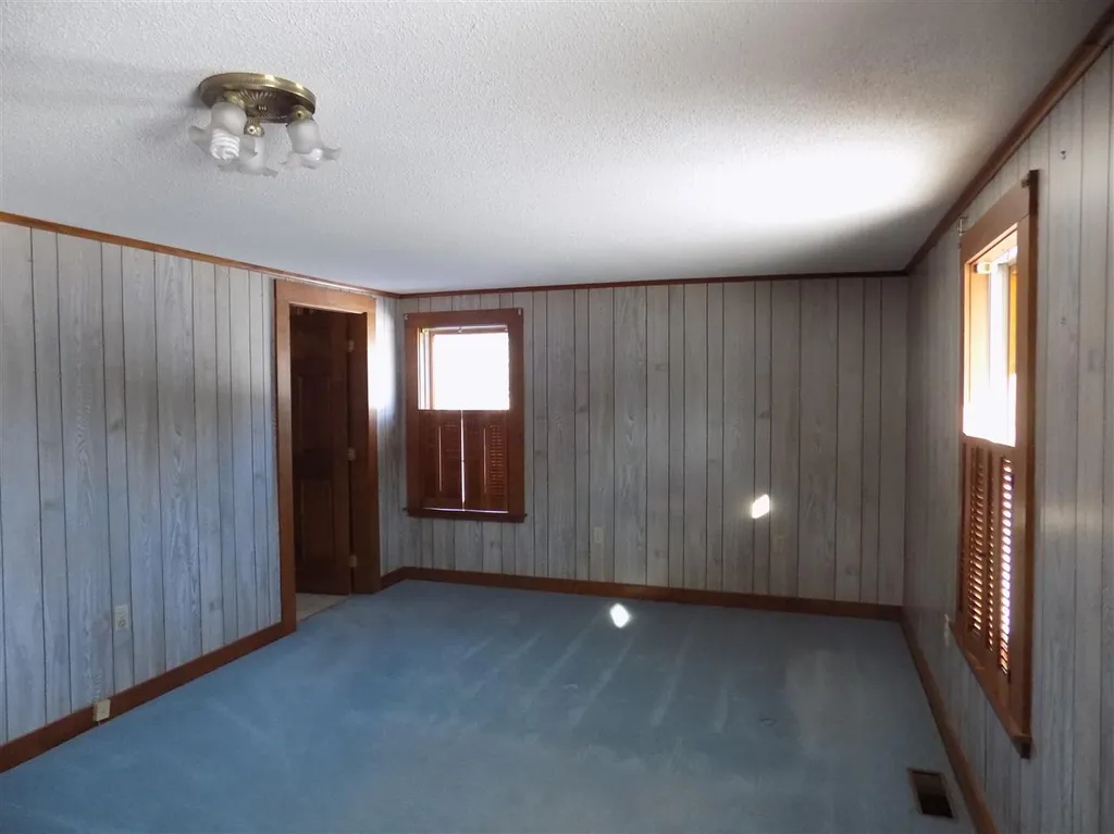 54 Hobbs Street Conway NH 03818