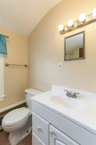 19 Maple Street Hooksett NH 03106