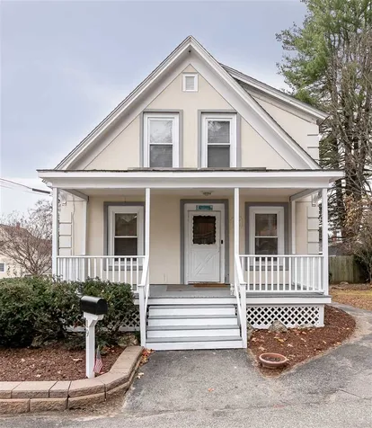 19 Maple Street Hooksett NH 03106