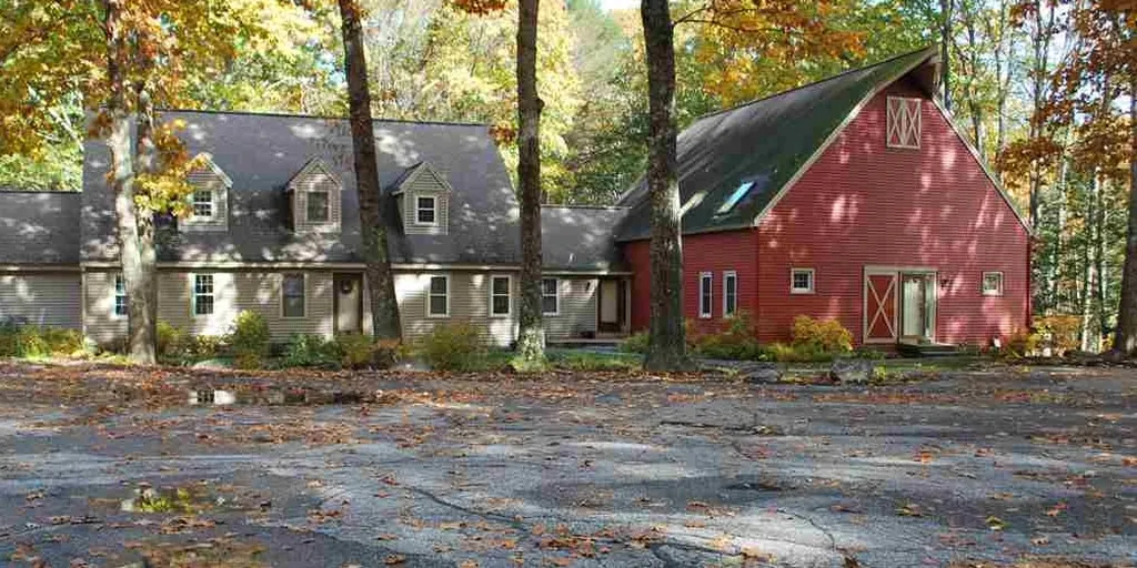 39 Balmoral Drive Stratham, NH Real Estate Property MLS 4787419