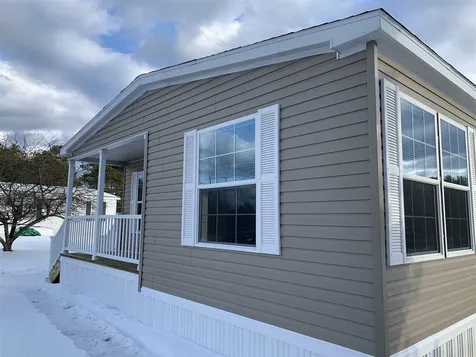 3 Country Lane Rochester NH 03867