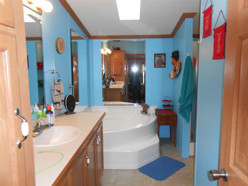 34 Oak Lane Tamworth NH 03886