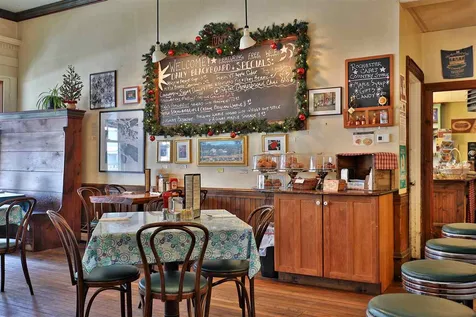 55 North Main Street Rochester VT 05767