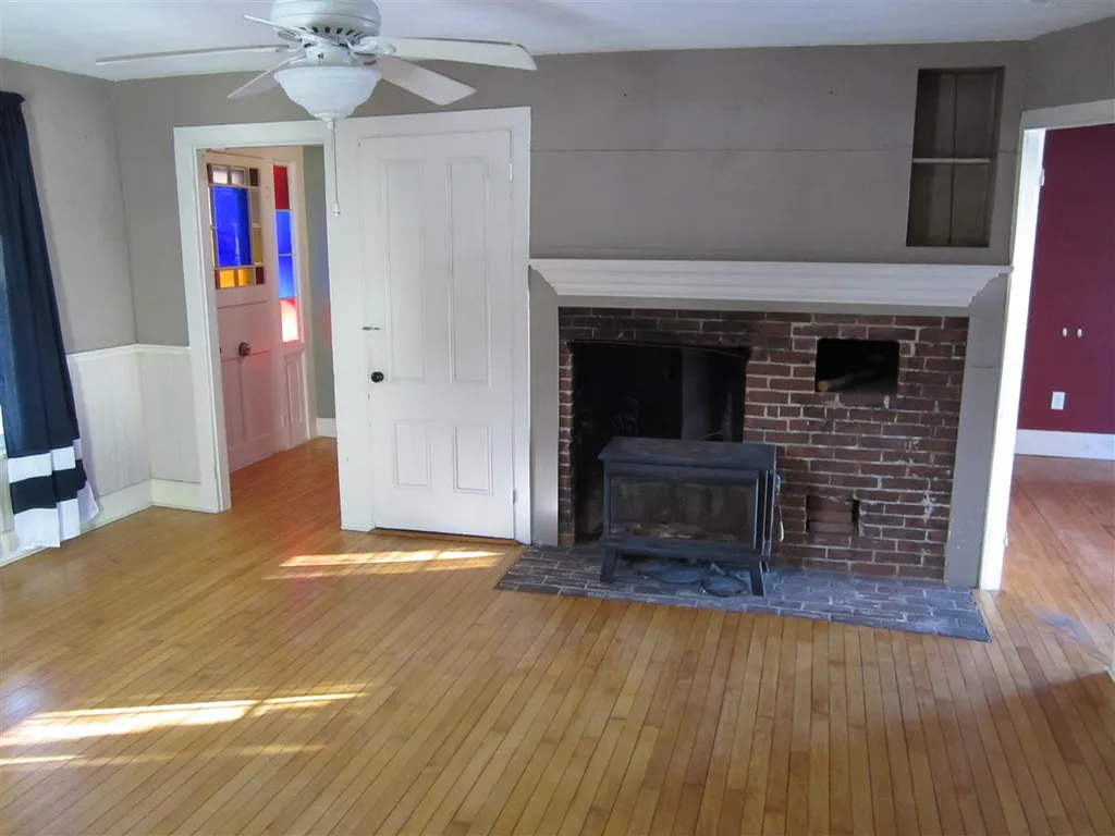18 Christian Hill Road Swanzey NH 03446