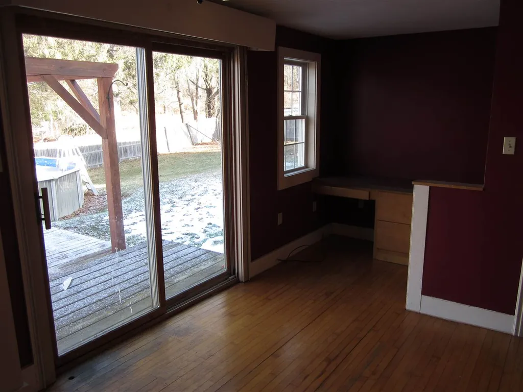 18 Christian Hill Road Swanzey NH 03446