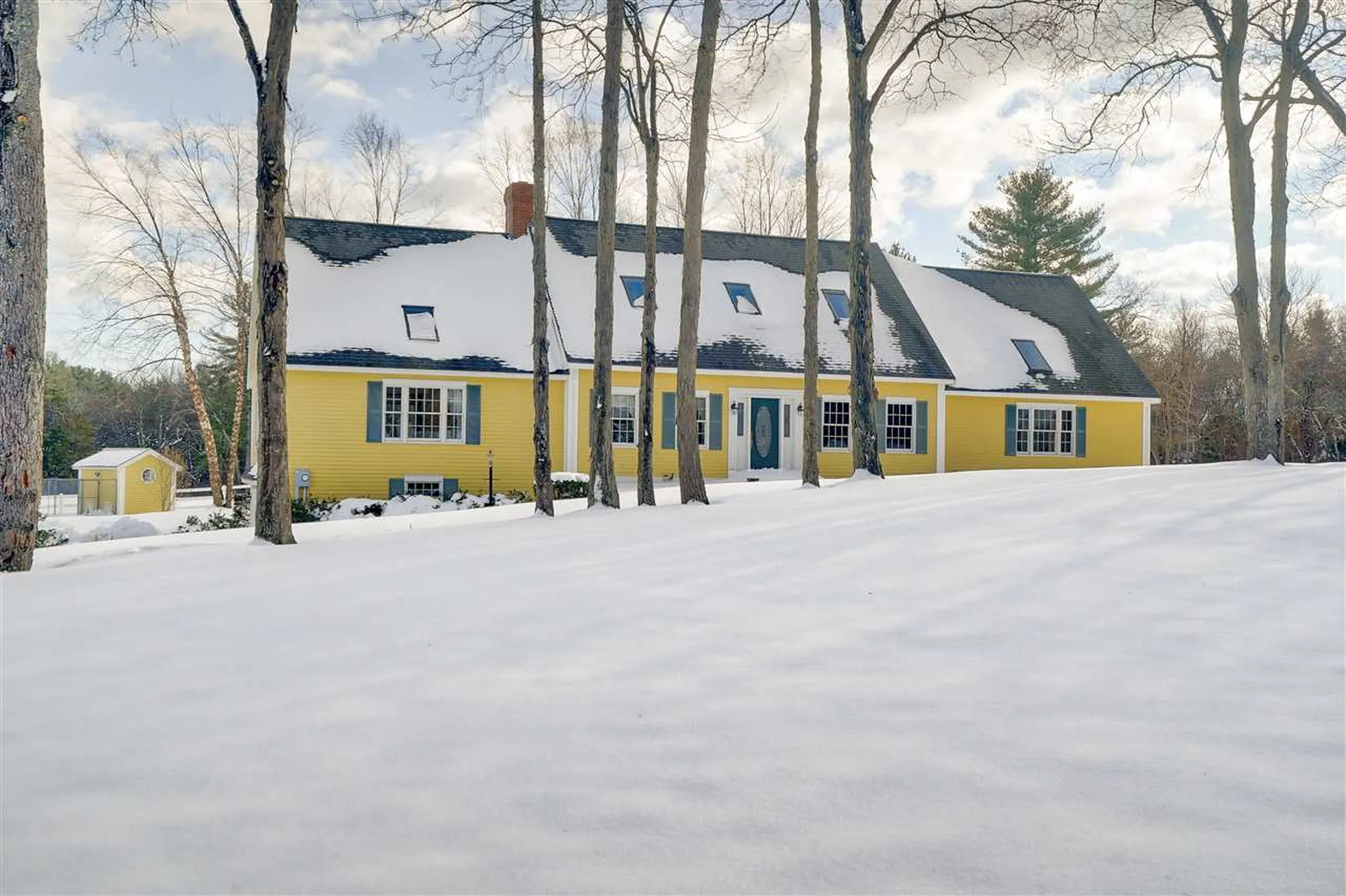 21 Willowbrook Avenue Greenland NH 03840