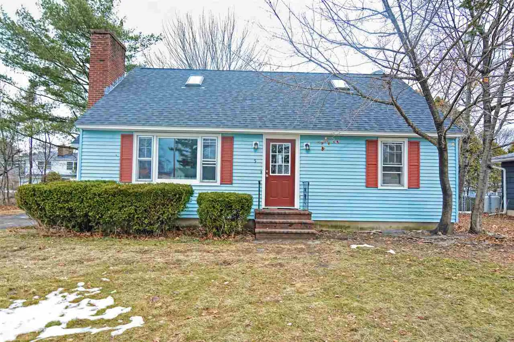 5 Gloria Street Rochester NH 03867