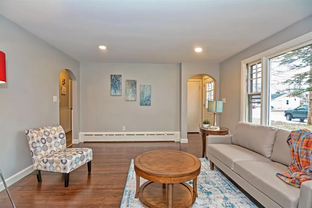 5 Gloria Street Rochester NH 03867