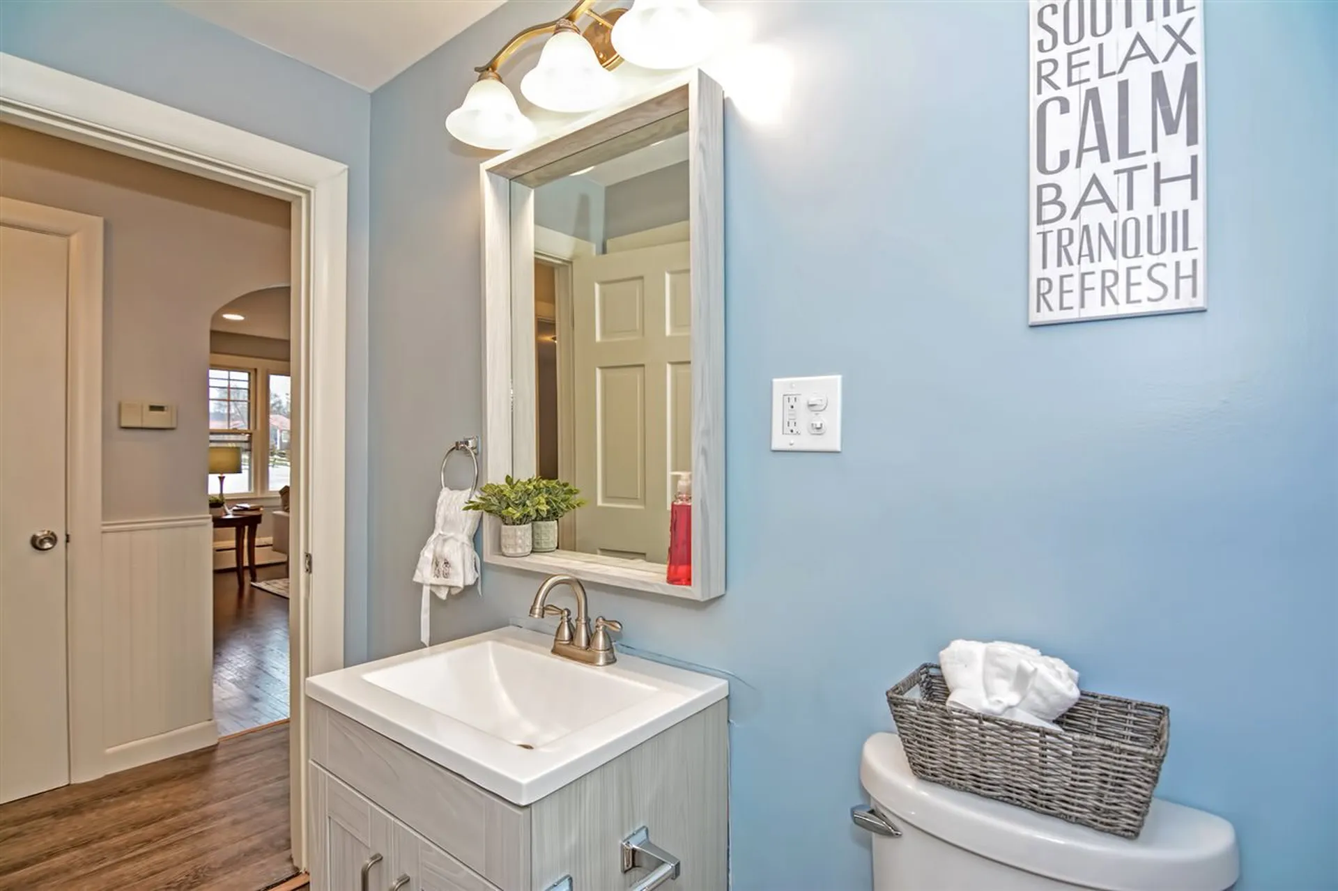 5 Gloria Street Rochester NH 03867