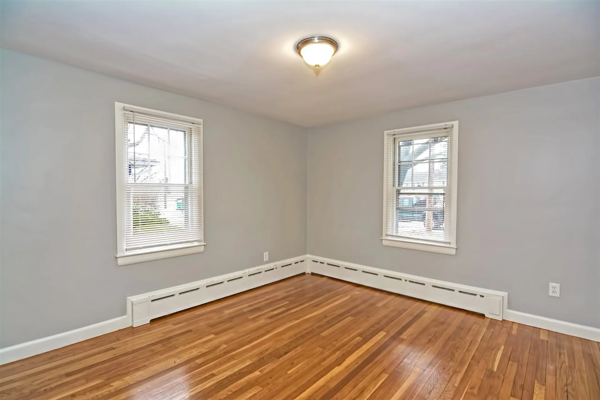 5 Gloria Street Rochester NH 03867