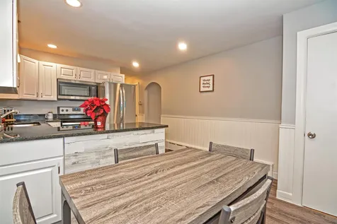5 Gloria Street Rochester NH 03867