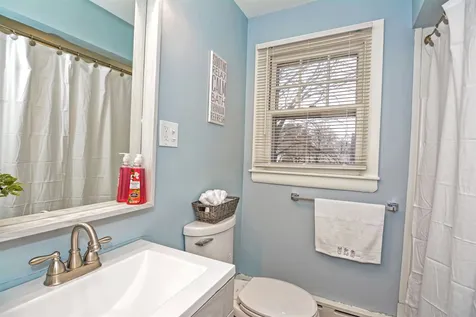 5 Gloria Street Rochester NH 03867