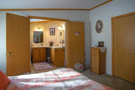 110 Browns Road Newfane VT 05345