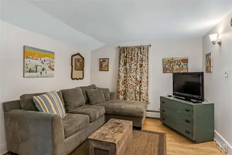 13 Peru Street Burlington VT 05401