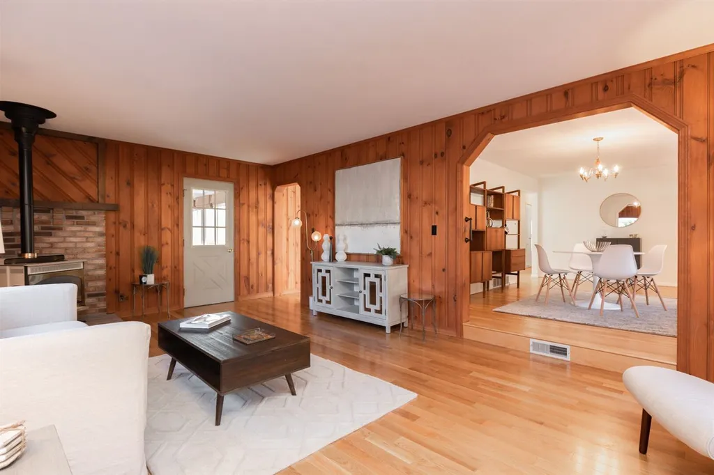 29 Suzanne Drive Portsmouth NH 03801-5924