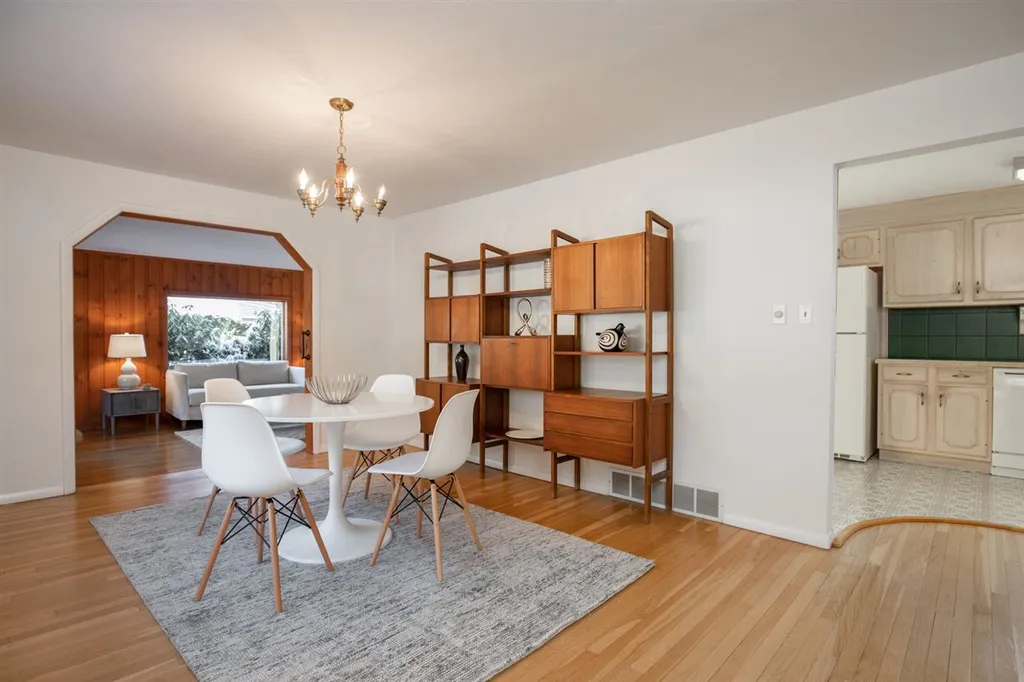 29 Suzanne Drive Portsmouth NH 03801-5924
