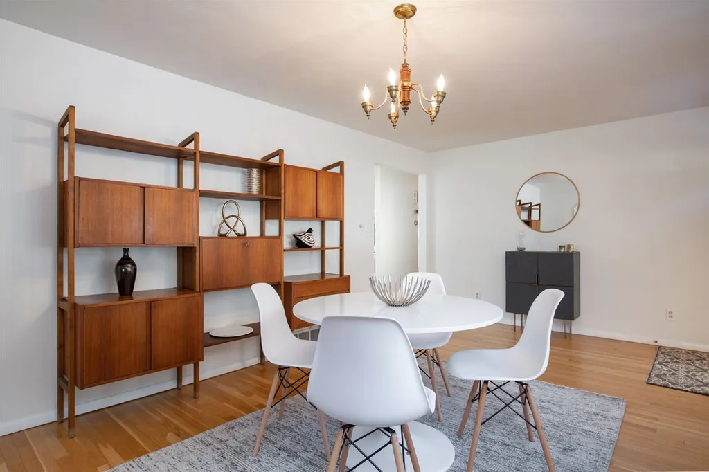 29 Suzanne Drive Portsmouth NH 03801-5924