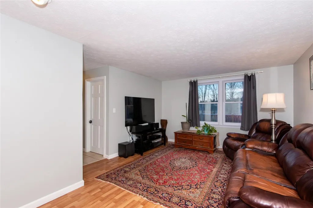 19 Windbrook Drive Epping NH 03042