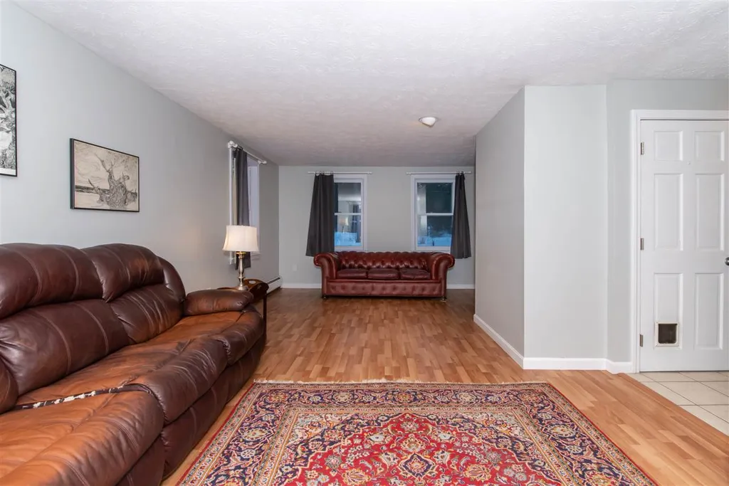 19 Windbrook Drive Epping NH 03042